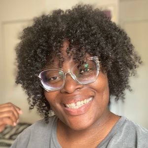 Meet your Posher, Shania